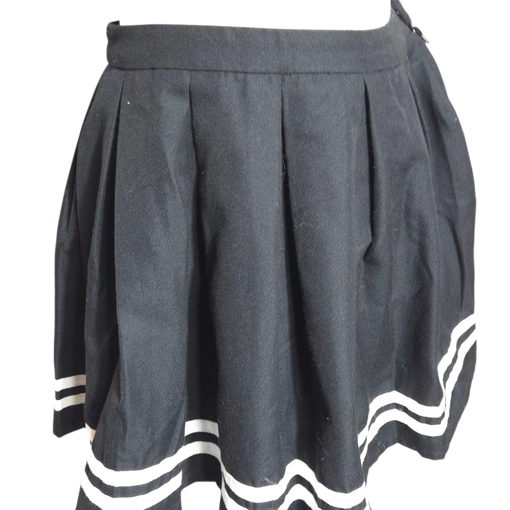 Hot Topic Goth Black Pleated Mini Skirt